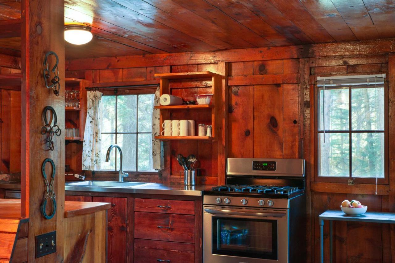 Corkins Lodge Chama ภายนอก รูปภาพ