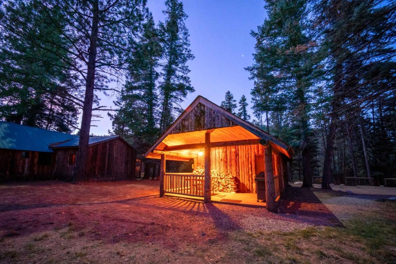 Corkins Lodge Chama ภายนอก รูปภาพ