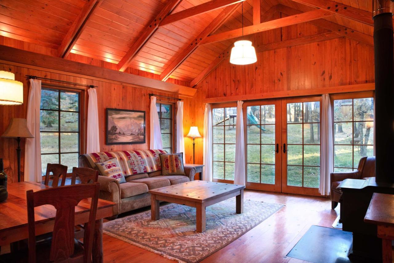 Corkins Lodge Chama ภายนอก รูปภาพ
