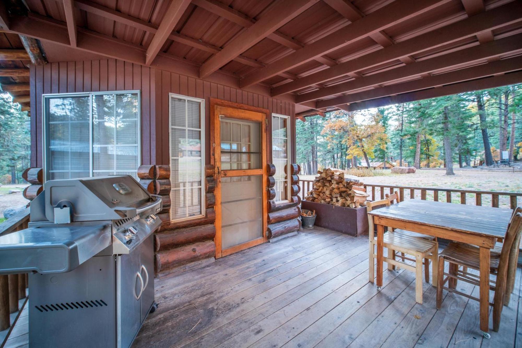 Corkins Lodge Chama ภายนอก รูปภาพ