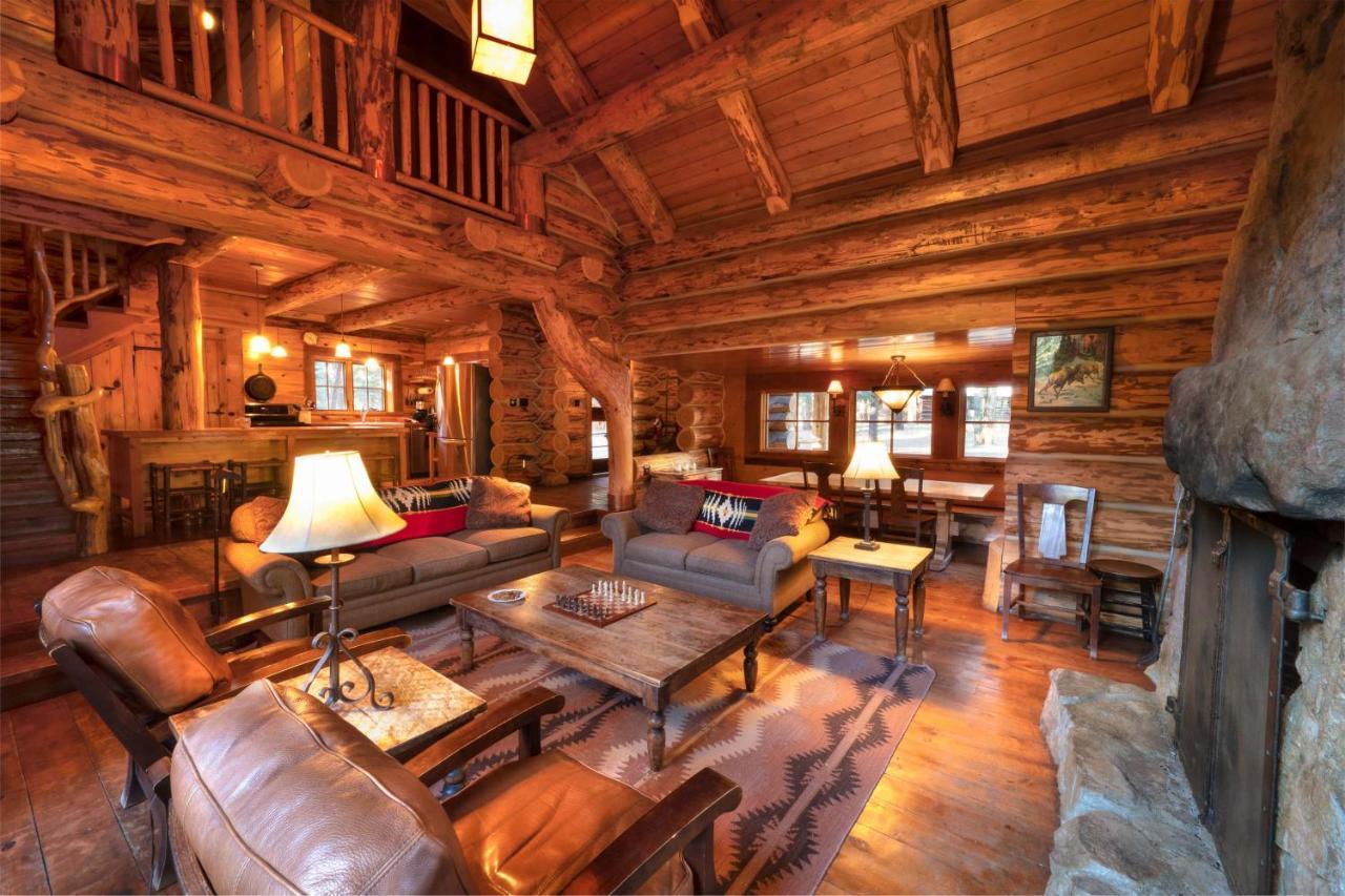 Corkins Lodge Chama ภายนอก รูปภาพ